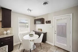 5671 Sylmar Rd, Houston, TX 77081 - Photo 23