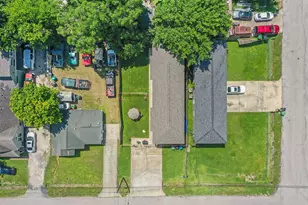 8202 Cannon St, Houston, TX 77051 - Photo 37