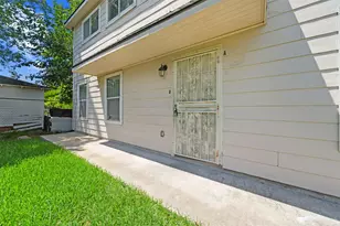 8202 Cannon St, Houston, TX 77051 - Photo 31