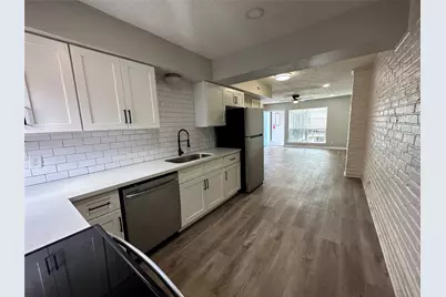 9711 Linkmeadow Lane #11, Houston, TX 77025 - Photo 11