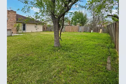103 Ironwood Street, Lake Jackson, TX 77566 - Photo 23