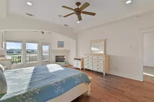 13338 Binnacle Way, Galveston, TX 77554 - Photo 33