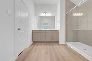 10223 Burton Path, Montgomery, TX 77316 - Photo 9