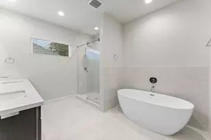 5905 Haring Ln, Houston, TX 77091 - Photo 19