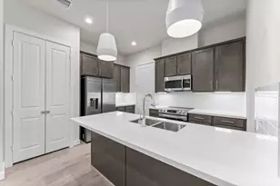 5905 Haring Ln, Houston, TX 77091 - Photo 3