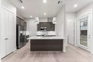 5905 Haring Ln, Houston, TX 77091 - Photo 3