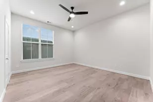 5905 Haring Ln, Houston, TX 77091 - Photo 15