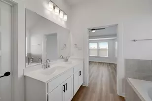 32535 Midsummer Dr, Fulshear, TX 77441 - Photo 9