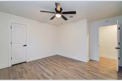10511 Kirklane Drive, Houston, TX 77089 - Photo 29