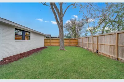 10511 Kirklane Drive, Houston, TX 77089 - Photo 37