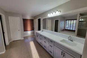 12514 Berry Laurel Ln, Houston, TX 77014 - Photo 17