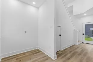 812 Elkhart St, Houston, TX 77091 - Photo 5