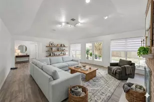 1823 Cherry Bend Dr, Houston, TX 77077 - Photo 5