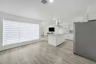 1823 Cherry Bend Dr, Houston, TX 77077 - Photo 23