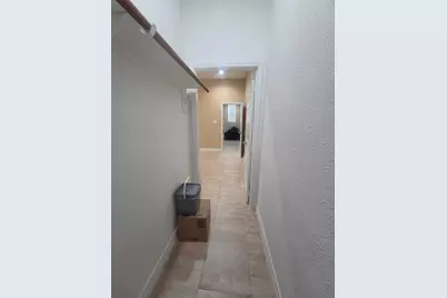 5713 Gulf Freeway #B, Houston, TX 77023 - Photo 7