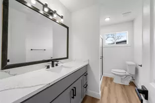 5734 Farwell Dr, Houston, TX 77035 - Photo 15