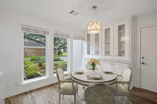 10214 Inwood Dr, Houston, TX 77042 - Photo 19