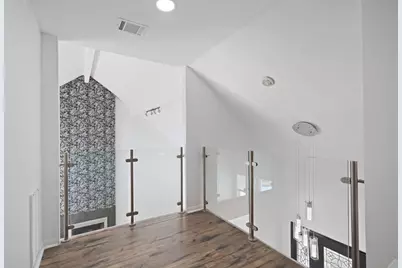 10214 Inwood Drive, Houston, TX 77042 - Photo 23