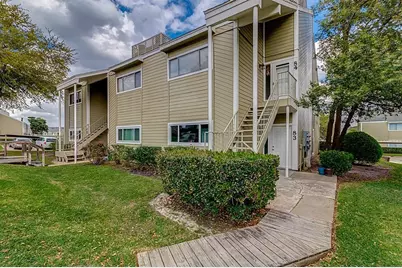 83 S April Point Drive S #83, Conroe, TX 77356 - Photo 3