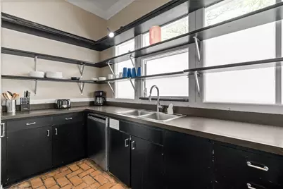 1202 Hawthorne Street, Houston, TX 77006 - Photo 9