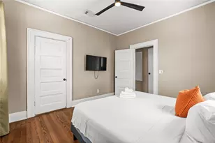 1202 Hawthorne St, Houston, TX 77006 - Photo 23