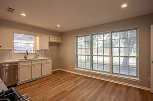 505 S 27th St, Nederland, TX 77627 - Photo 5