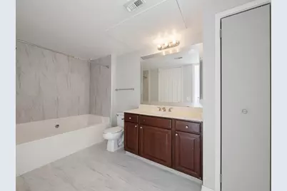 7575 Kirby Drive #2214, Houston, TX 77030 - Photo 25