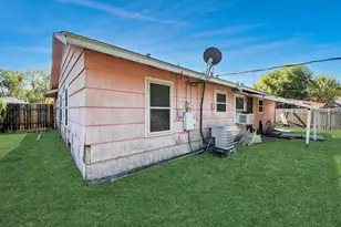 5503 Ricky St, Houston, TX 77033 - Photo 15