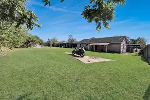 5503 Ricky St, Houston, TX 77033 - Photo 11