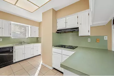 9302 Claridge Drive, Houston, TX 77031 - Photo 37