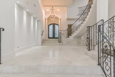 15 W Shady Lane #B, Houston, TX 77063 - Photo 3