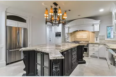 15 W Shady Lane #B, Houston, TX 77063 - Photo 9