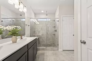 10404 Marston Vineyard Dr, Houston, TX 77025 - Photo 37