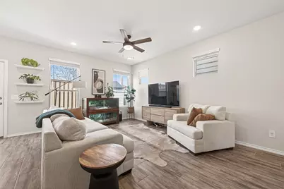 10404 Marston Vineyard Drive, Houston, TX 77025 - Photo 9