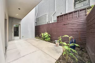 1823 Southmore Blvd, Houston, TX 77004 - Photo 9