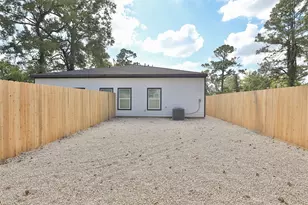 8109 Cabot St, Houston, TX 77078 - Photo 25