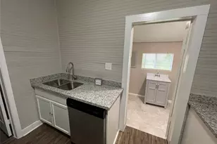 7012 Fm 1952 Rd, Wallis, TX 77485 - Photo 5