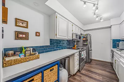 359 N Post Oak Lane #219, Houston, TX 77024 - Photo 11