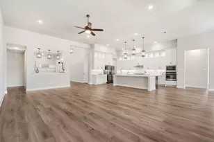 17374 Camillia Trail, Conroe, TX 77302 - Photo 7