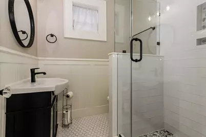 4715 Avenue P 1/2, Galveston, TX 77551 - Photo 9