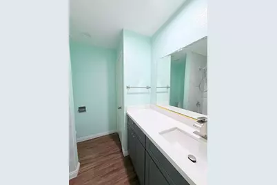 8914 Beau Monde Drive, Houston, TX 77099 - Photo 9