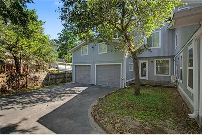 241 S Masonic Street, Bellville, TX 77418 - Photo 3