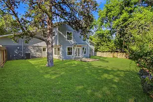 241 S Masonic St, Bellville, TX 77418 - Photo 5