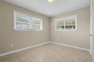 241 S Masonic St, Bellville, TX 77418 - Photo 15