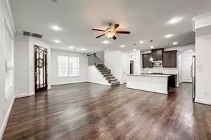 717 Via Lago, Webster, TX 77598 - Photo 5