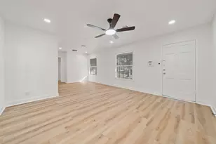 1402 4th Ave N, Texas City, TX 77590 - Photo 7