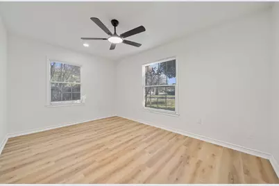 1402 4th Avenue N, Texas City, TX 77590 - Photo 27