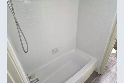 3025 Walnut Bend Lane #21, Houston, TX 77042 - Photo 23