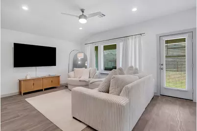 10647 Cascade Creek Drive, Rosharon, TX 77583 - Photo 9