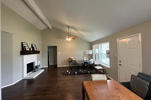 10921 Pecan Dr, La Porte, TX 77571 - Photo 7